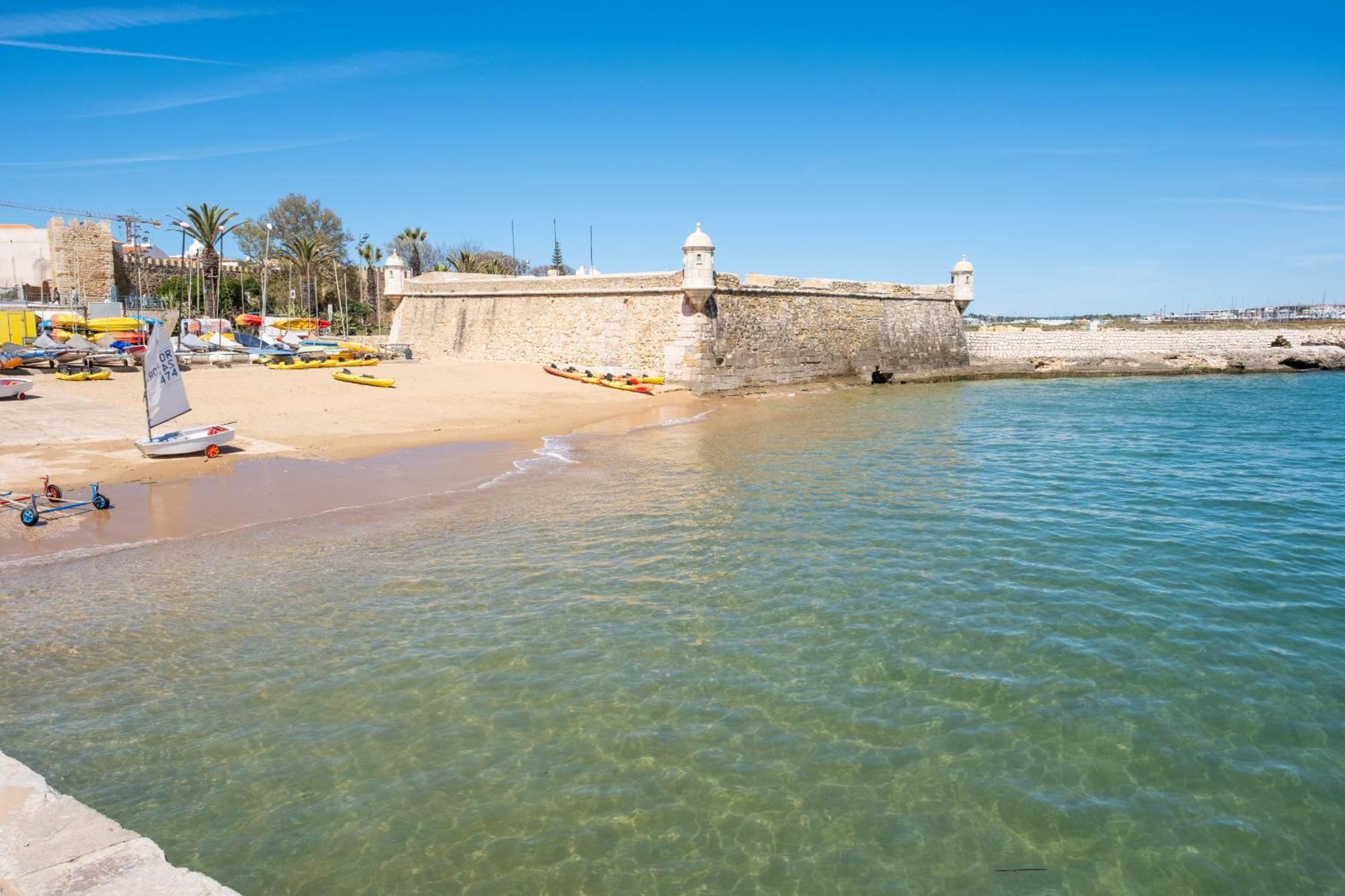 Porto De Mos 95 By Destination Algarve *