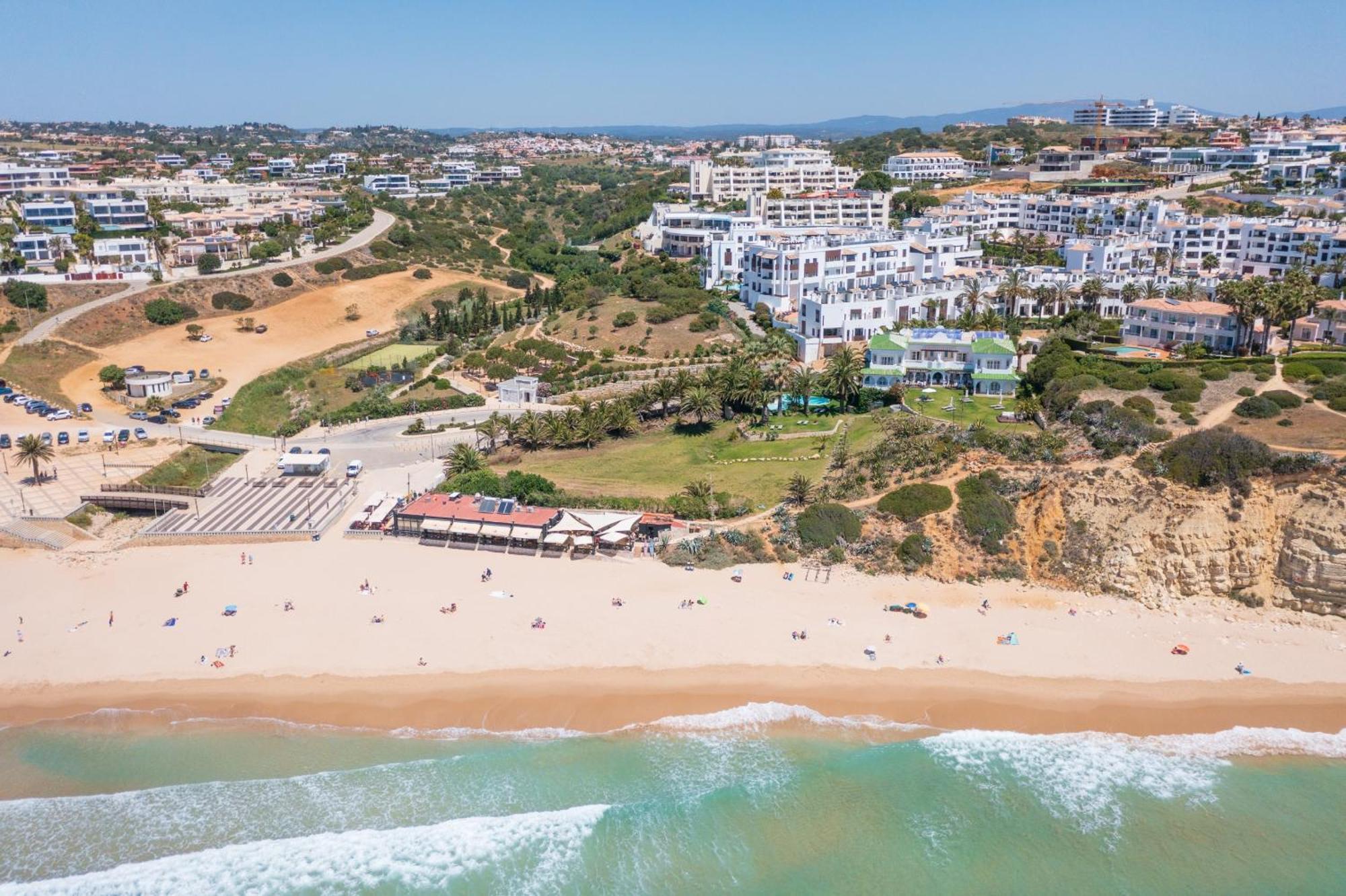 Porto De Mos 95 By Destination Algarve *