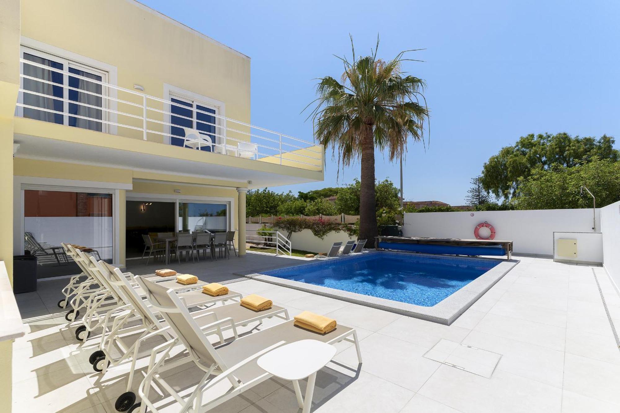 Porto De Mos 95 By Destination Algarve *