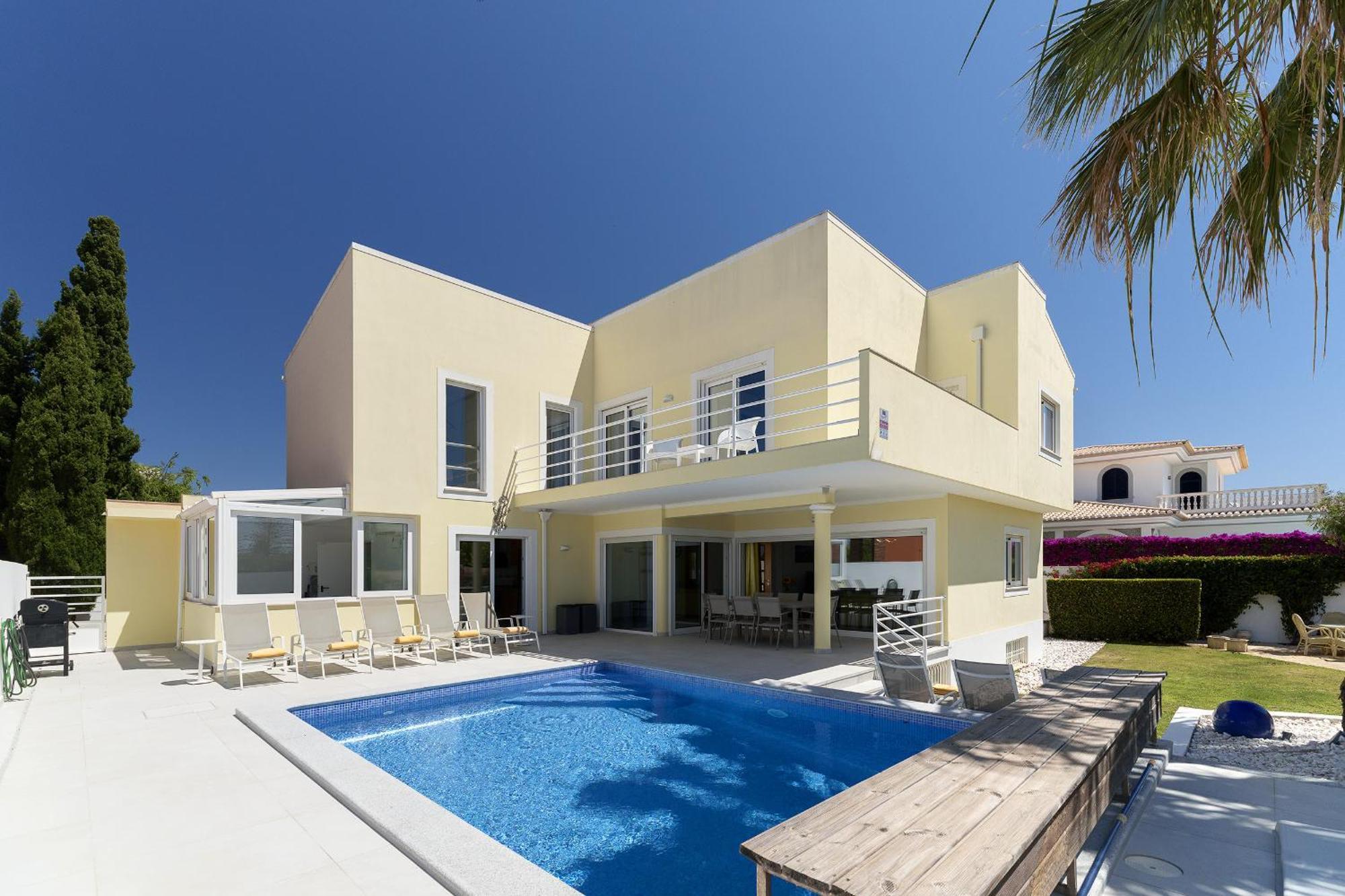 Porto De Mos 95 By Destination Algarve